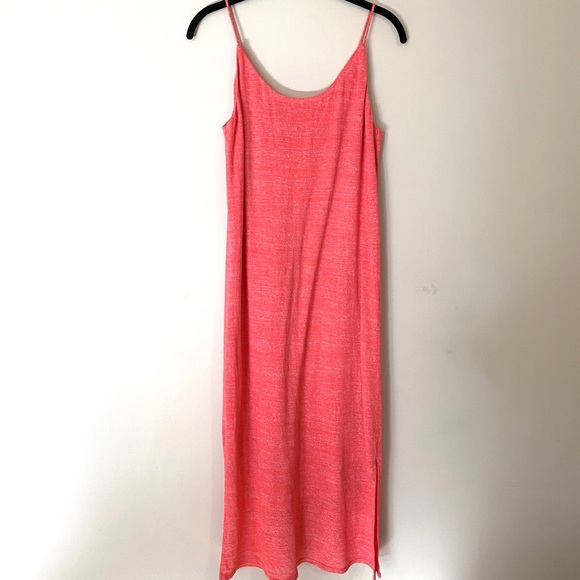 Three Dots Dresses & Skirts - Three Dots coral stretch maxi dress